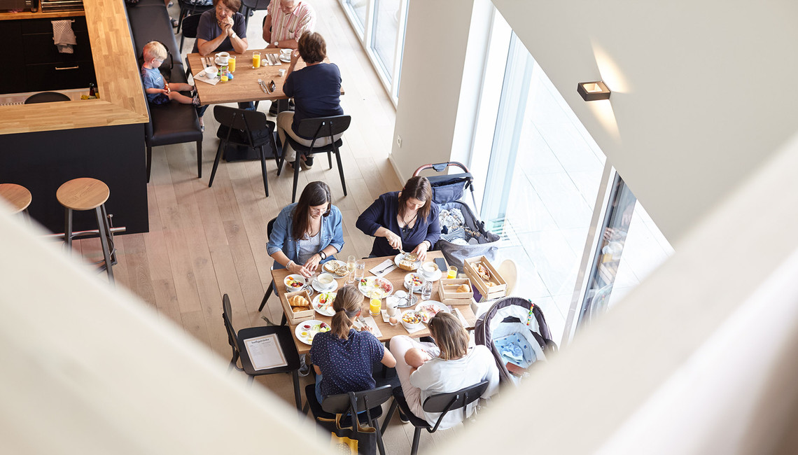 Café öffnet am 15. April 2025